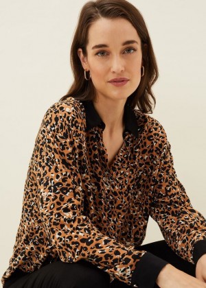 Black / Multicolor Phase Eight Kaelie Leopard Twist Front Shirts | 2173KQTOC