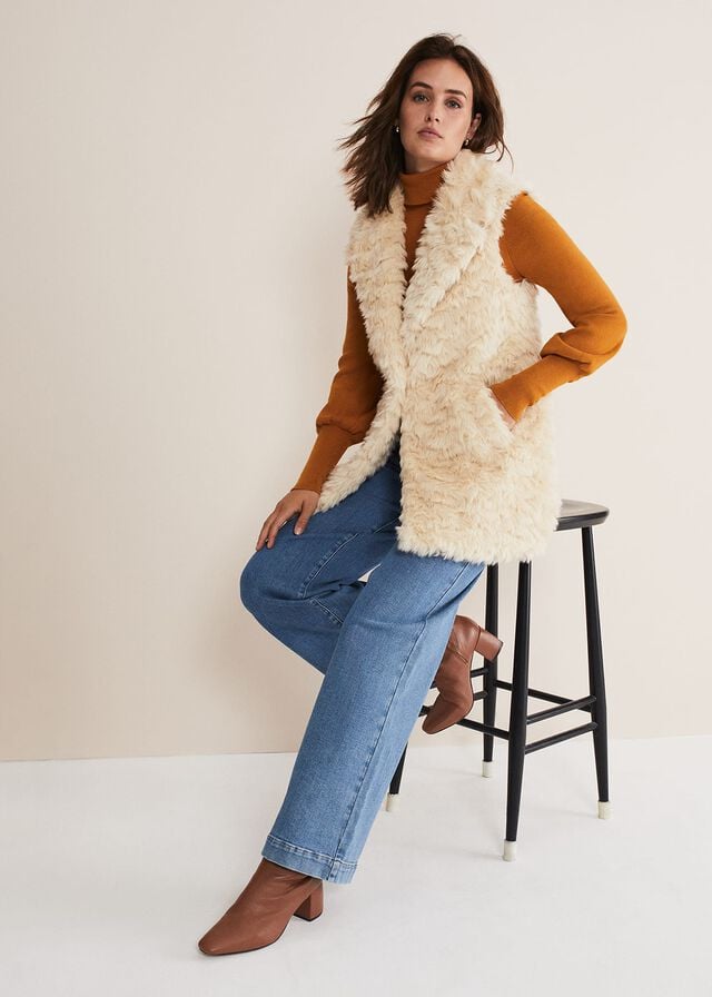 Cream Phase Eight Annie Faux Fur Gilet Coats | 2710UNMOF