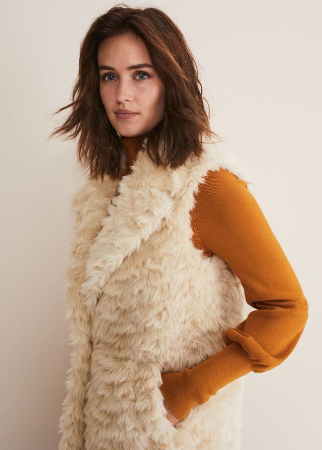 Cream Phase Eight Annie Faux Fur Gilet Coats | 2710UNMOF