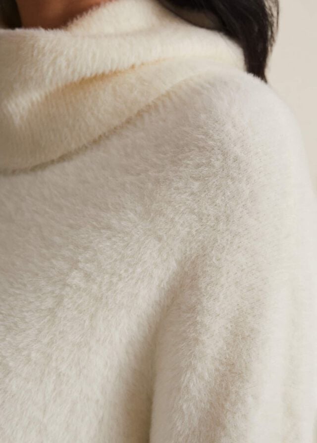 White Phase Eight Natalia Fluffy Roll Neck Knitwear | 1038JSXYV