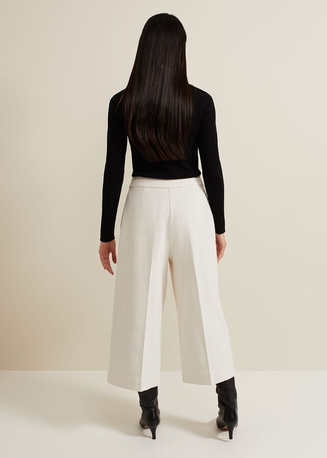 White Phase Eight Ripley Boucle Culotte Trousers | 8065QXSYA